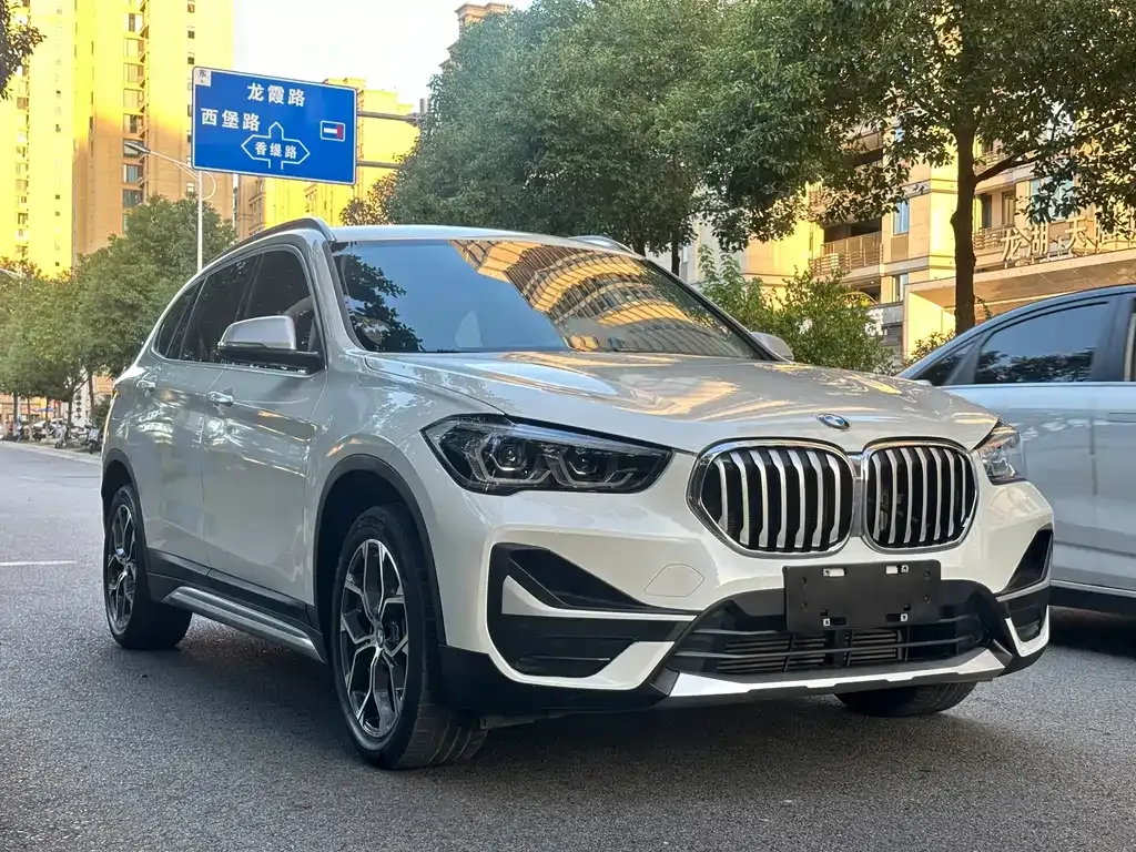 BMW X1 — фото 7