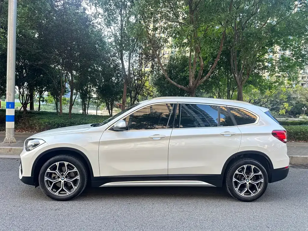 BMW X1 — фото 10