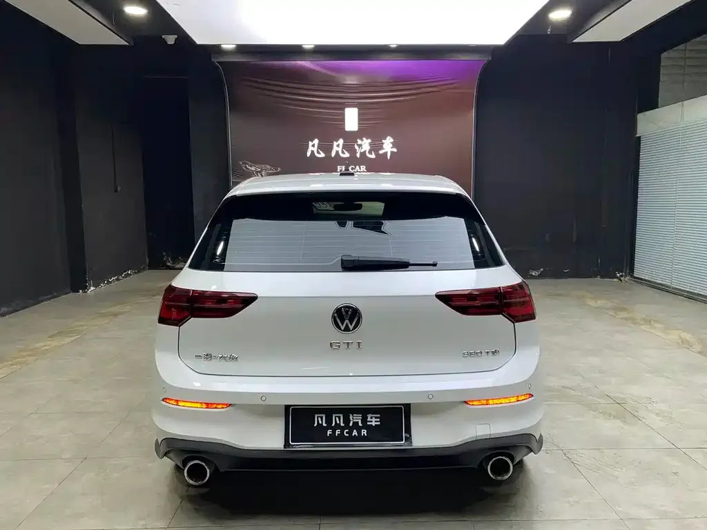 Volkswagen Golf GTI — фото 3