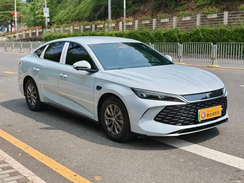BYD Qin L — фото 6
