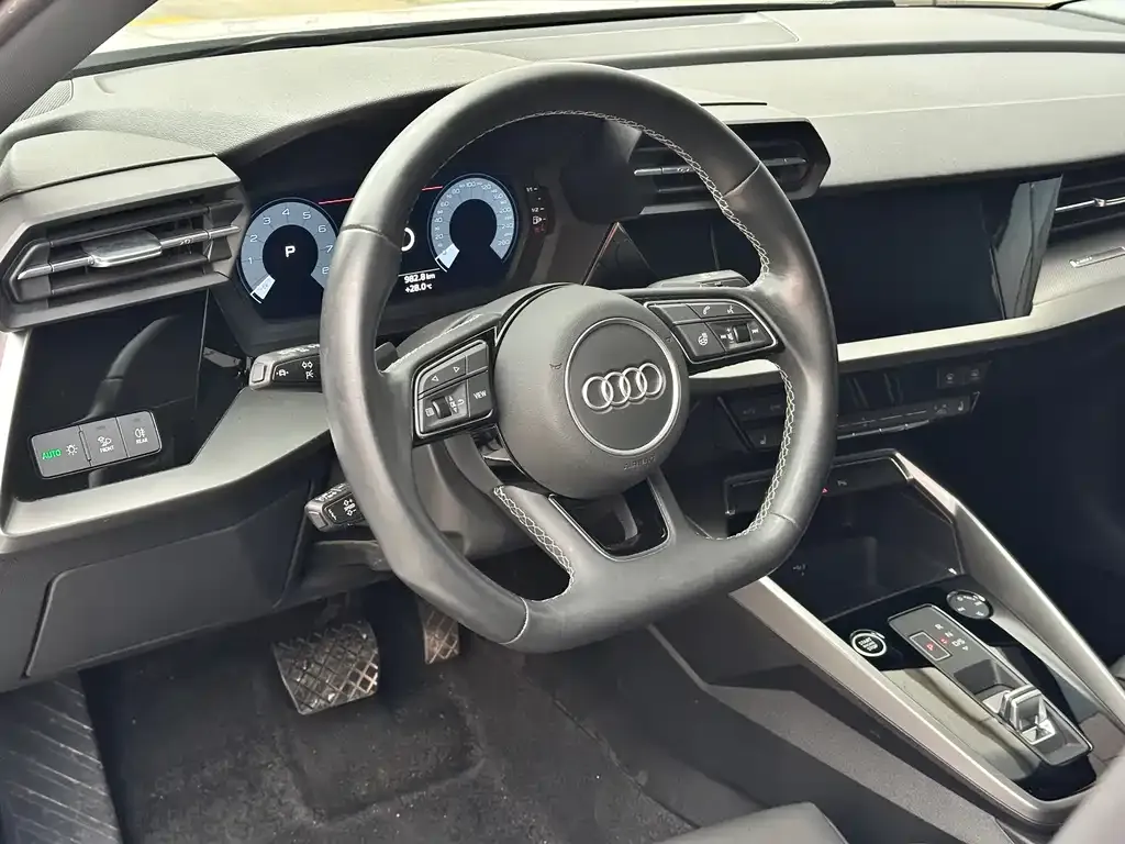 Audi A3 — фото 10