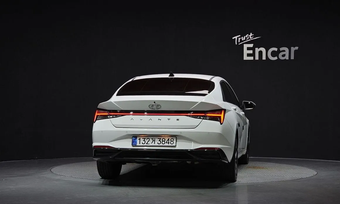 Hyundai AVANTE — фото 2