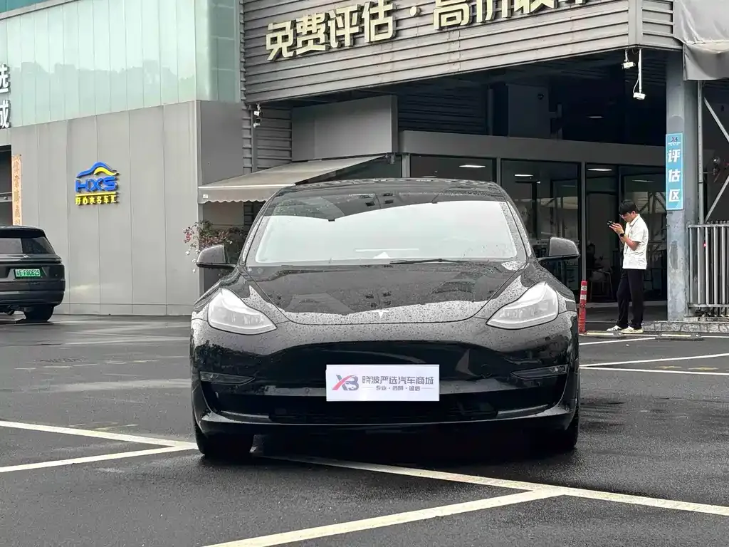 Tesla Model 3 — фото 2