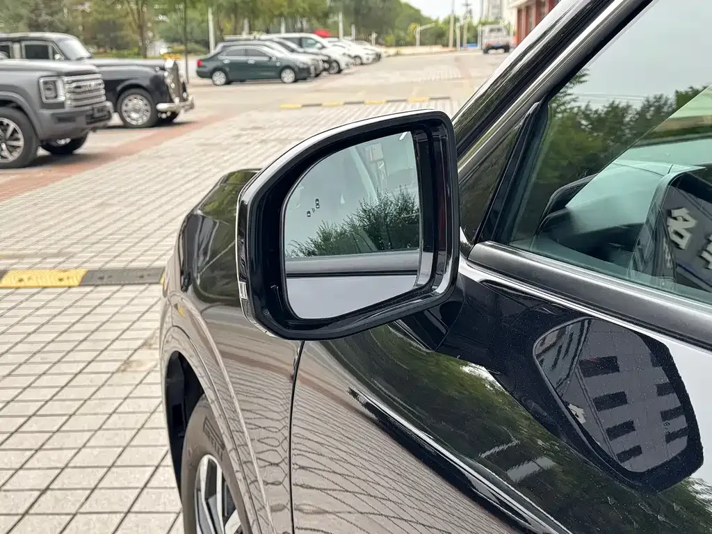 Ford Edge — фото 10