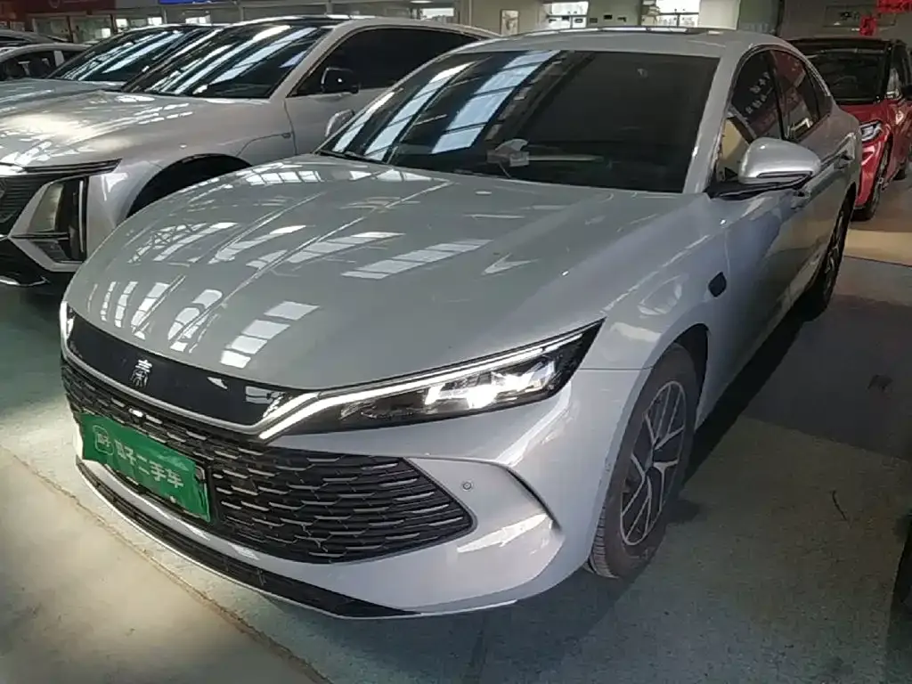 BYD Qin L — фото 9