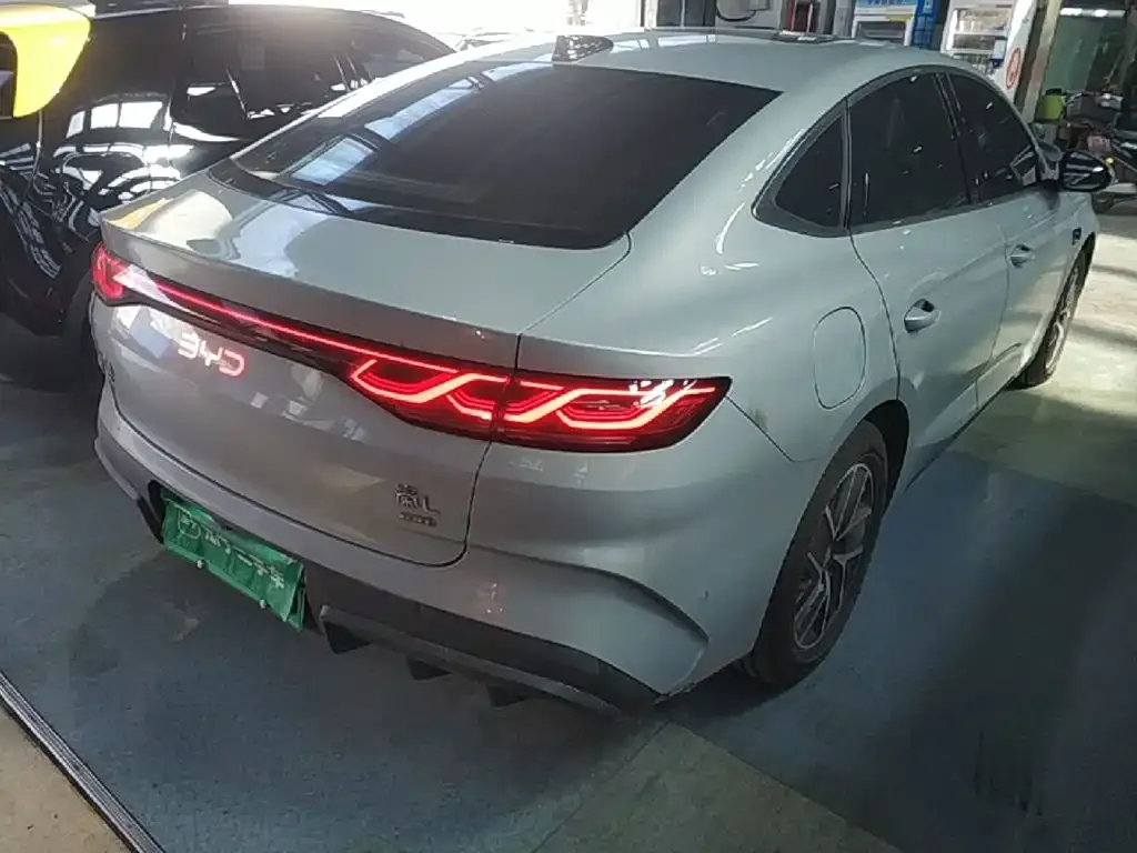BYD Qin L — фото 10
