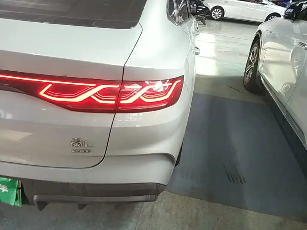BYD Qin L — фото 2