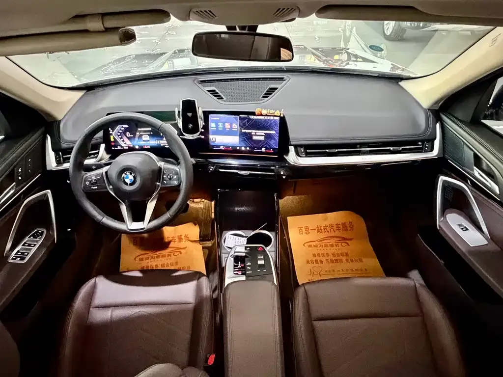 BMW X1 — фото 10