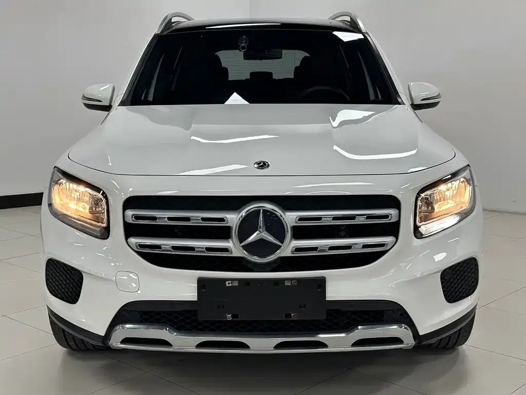 Mercedes-Benz GLB — фото 4