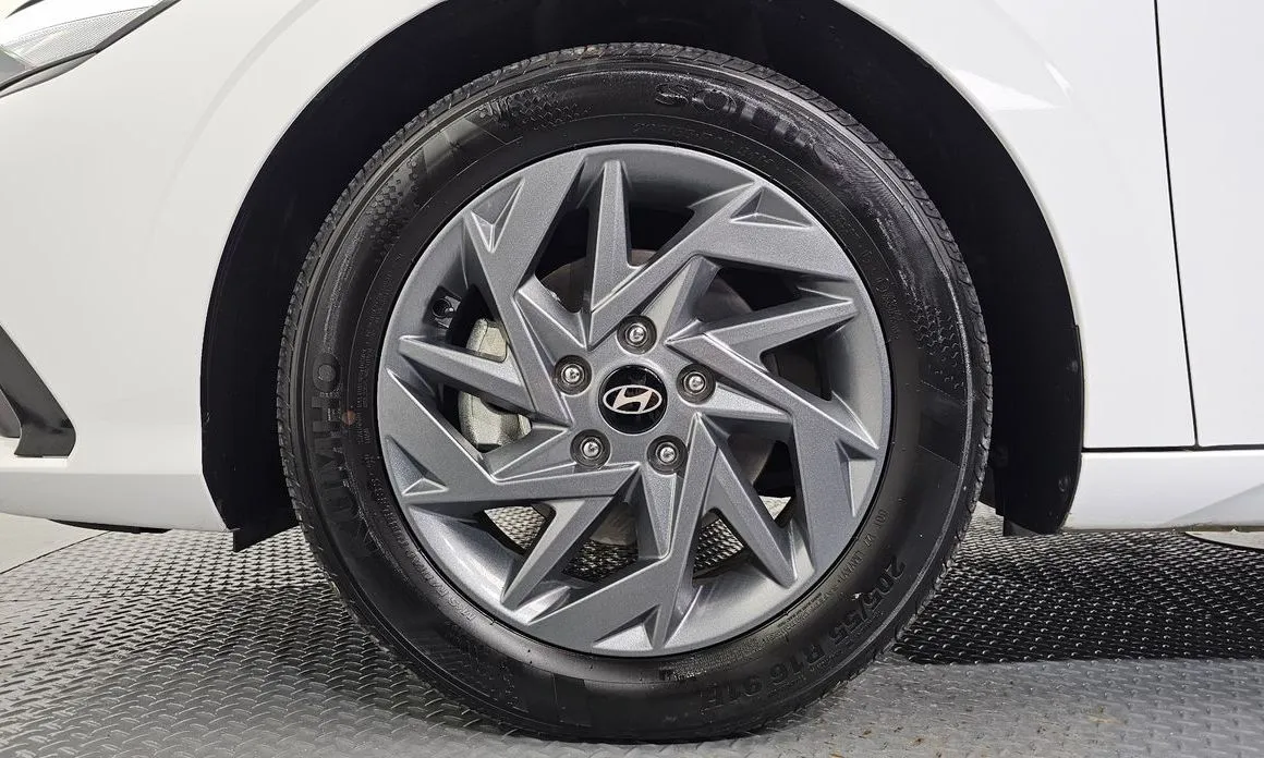 Hyundai AVANTE — фото 7