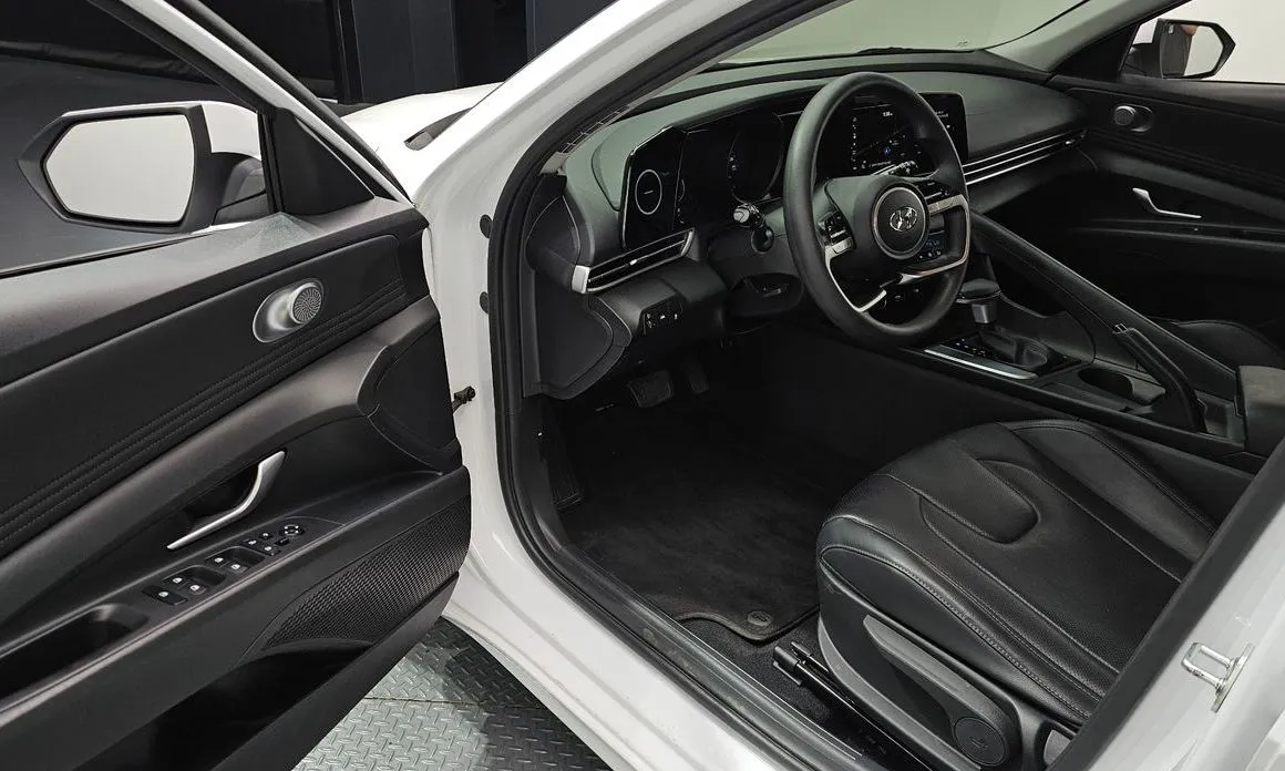 Hyundai AVANTE — фото 9