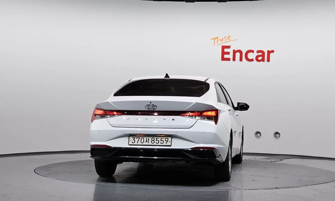 Hyundai AVANTE — фото 2