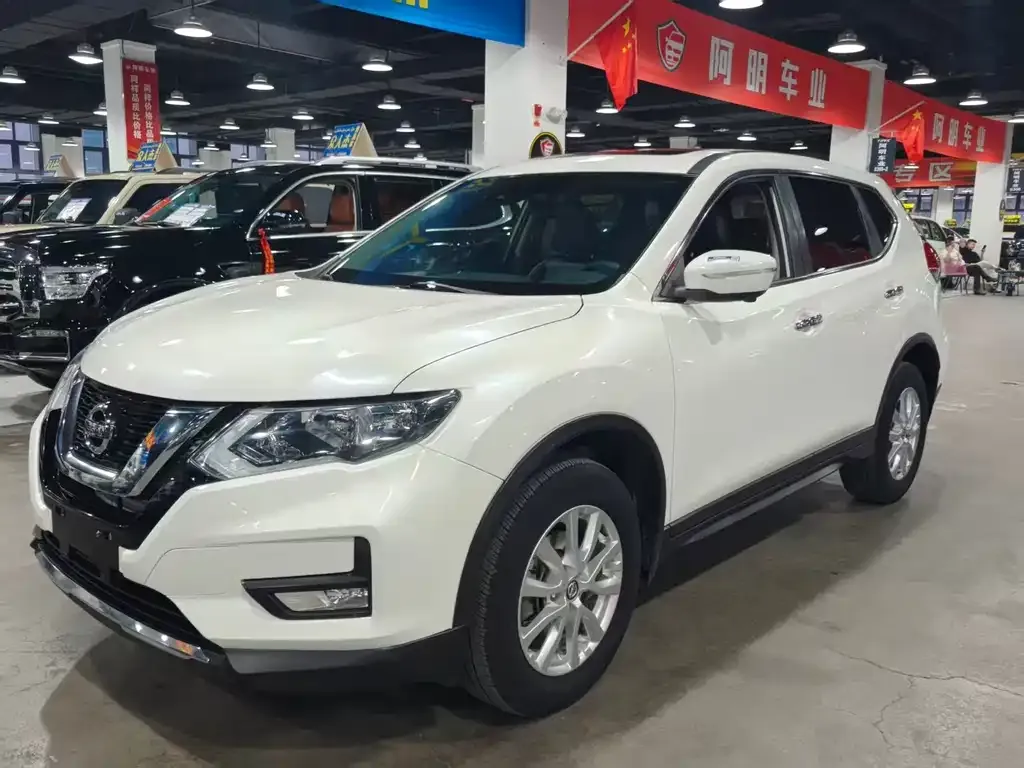 Nissan X-Trail — фото 9