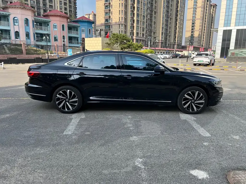 Volkswagen Passat — фото 3