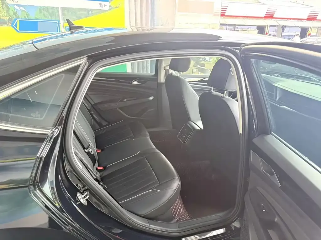 Volkswagen Passat — фото 3