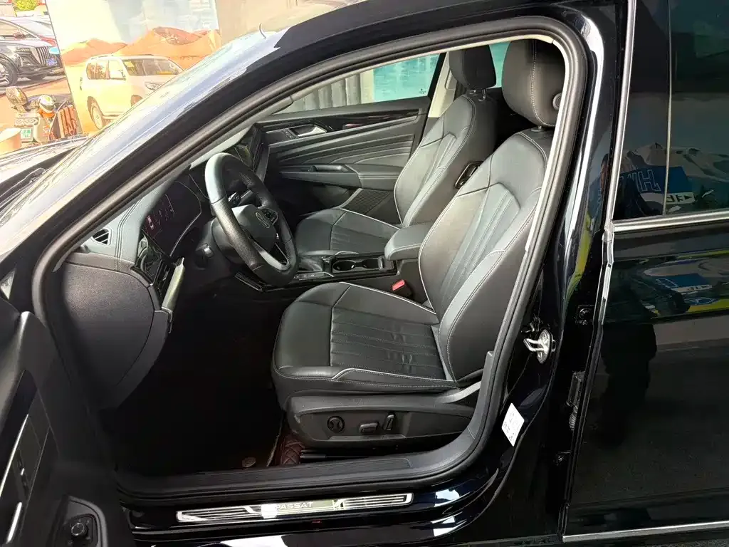 Volkswagen Passat — фото 8