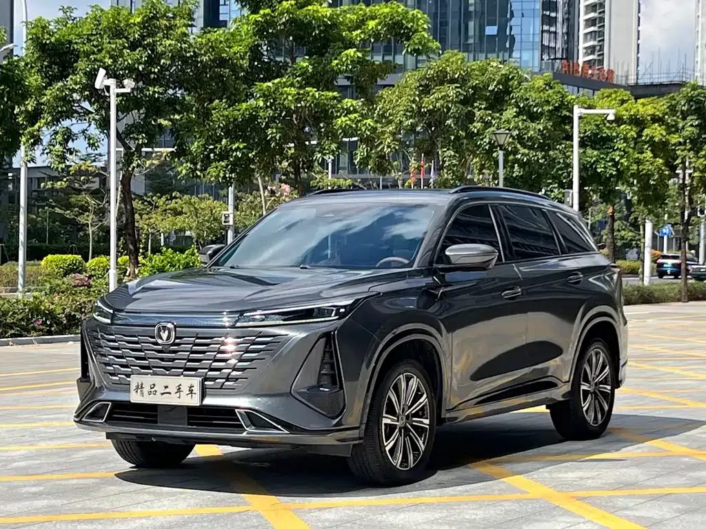 Changan CS75 PLUS — фото 1
