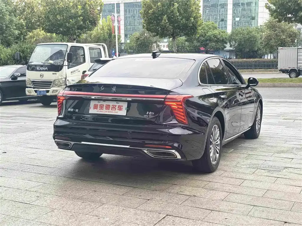 Hongqi H5 — фото 9