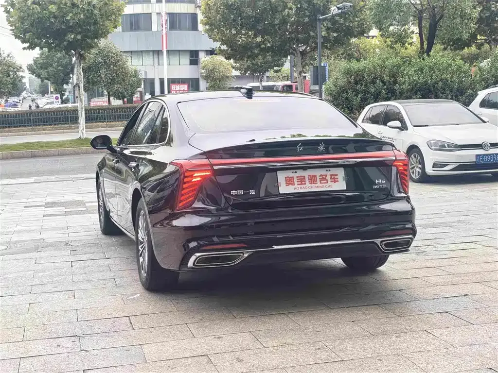 Hongqi H5 — фото 6