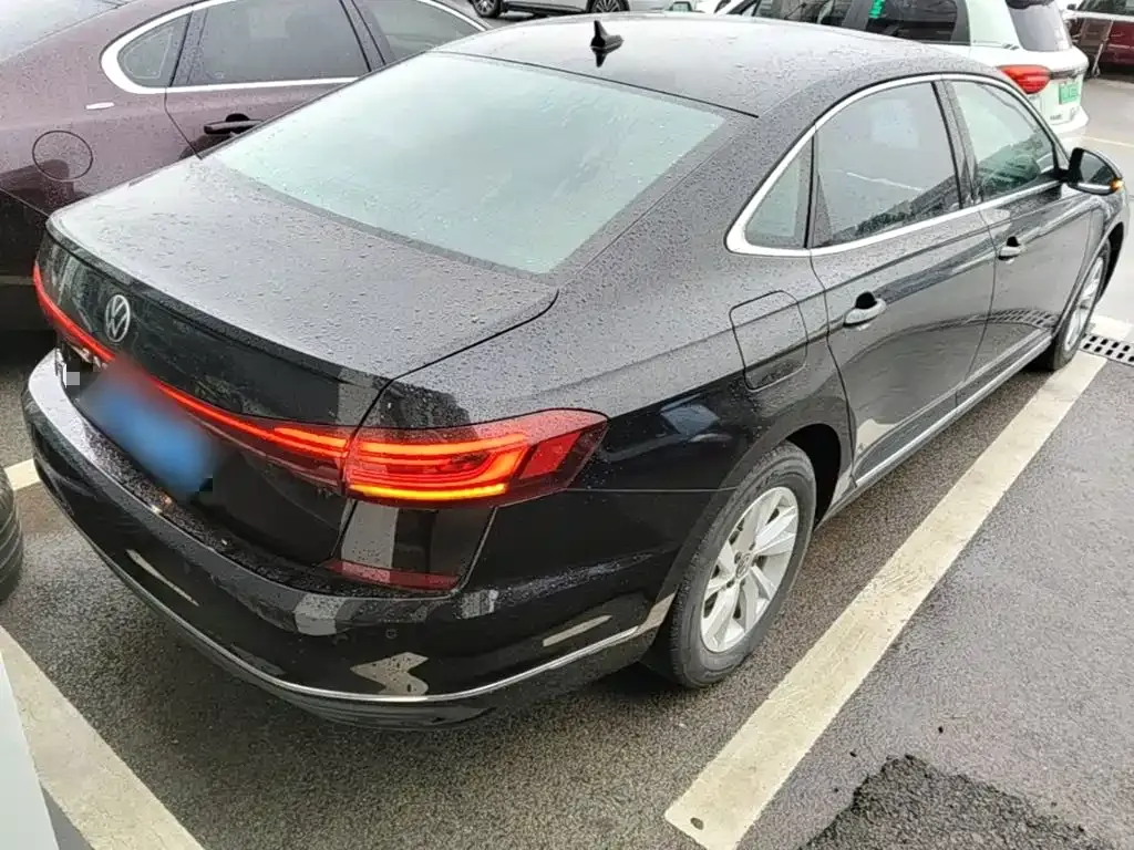 Volkswagen Passat — фото 7