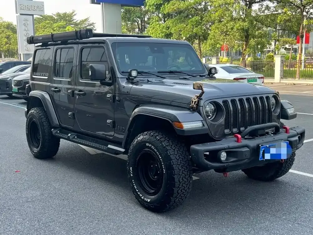 Jeep Wrangler — фото 8