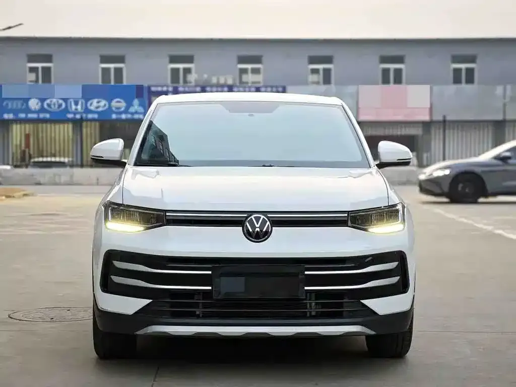 Volkswagen Tharu — фото 1