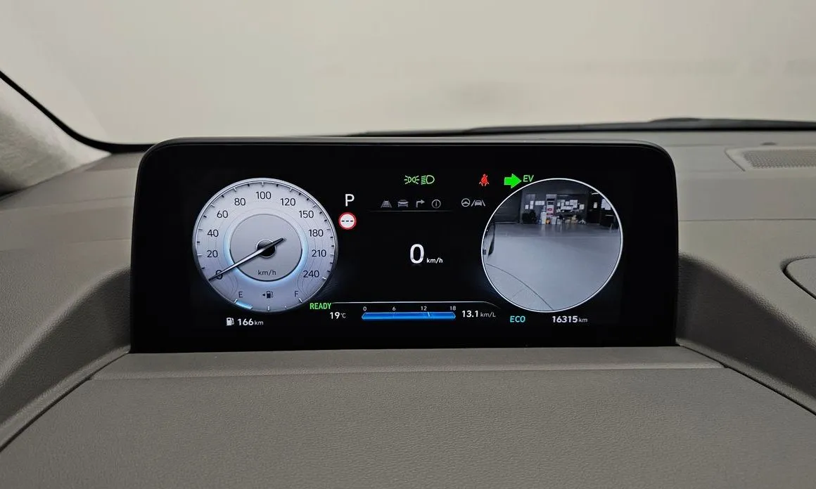 Hyundai Staria — фото 4