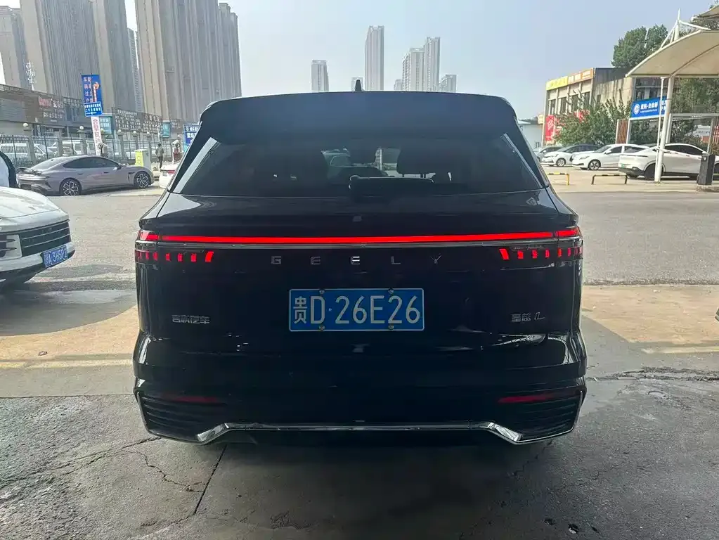 Geely Xingyue L — фото 8