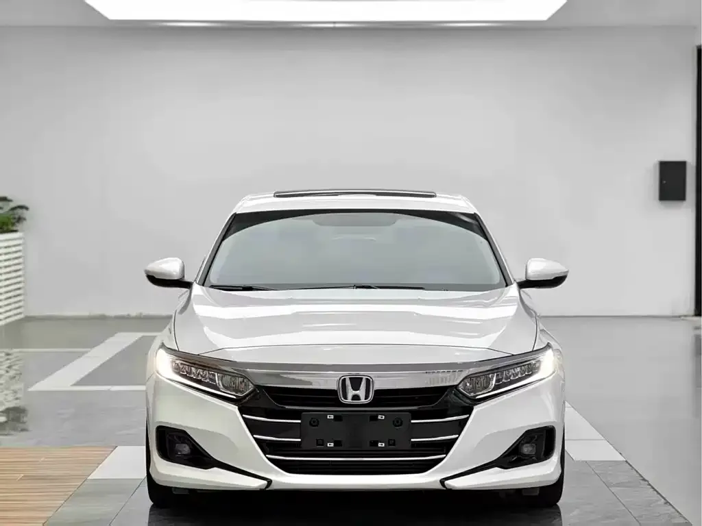 Honda Accord — фото 4