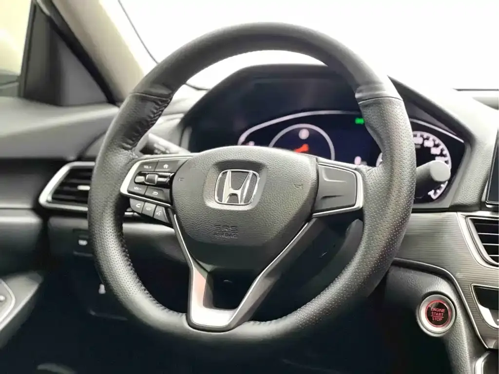 Honda Accord — фото 8
