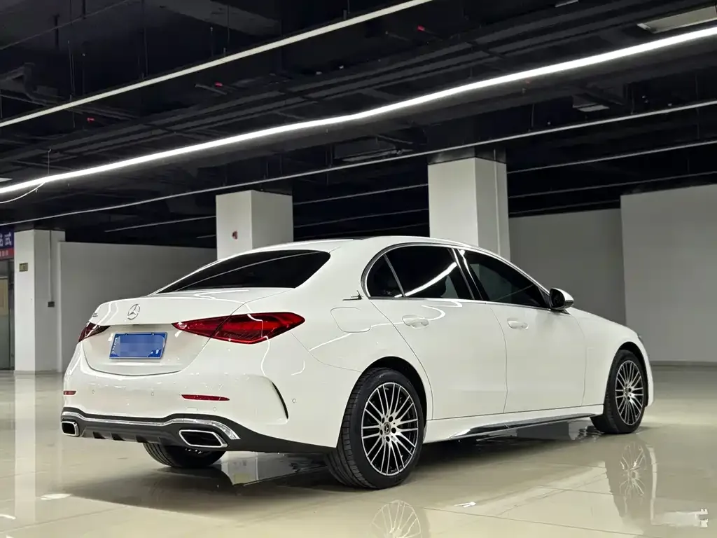 Mercedes-Benz C-Class — фото 10