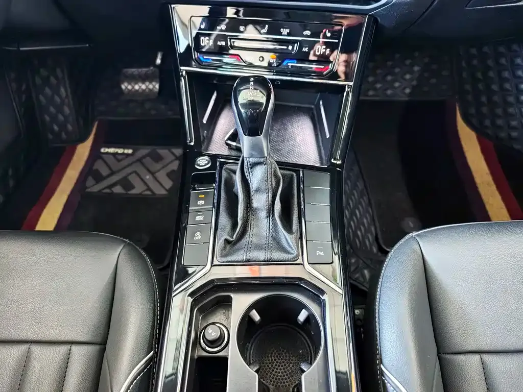 Volkswagen Passat — фото 6