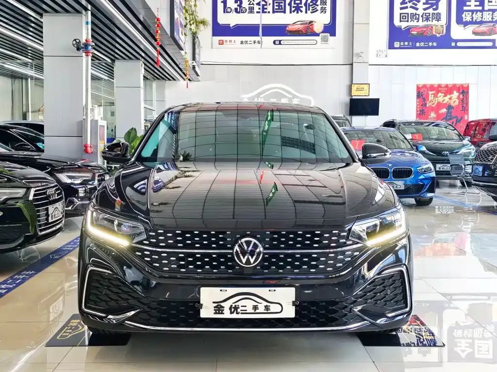 Volkswagen Passat — фото 4