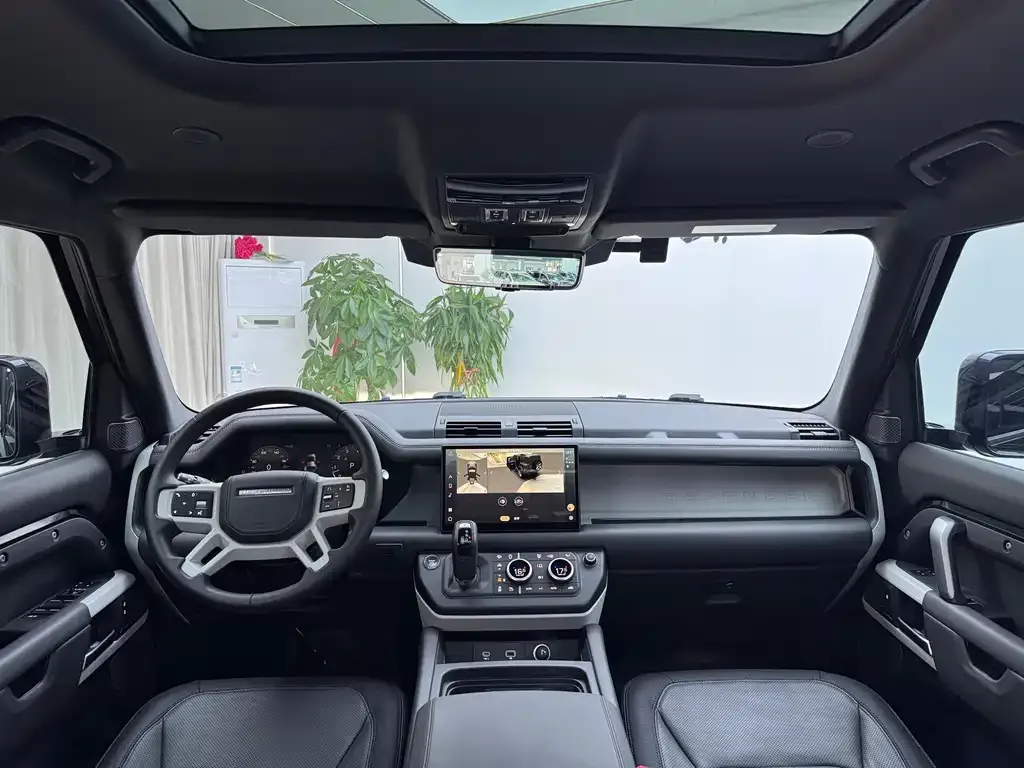 Land Rover Defender — фото 9