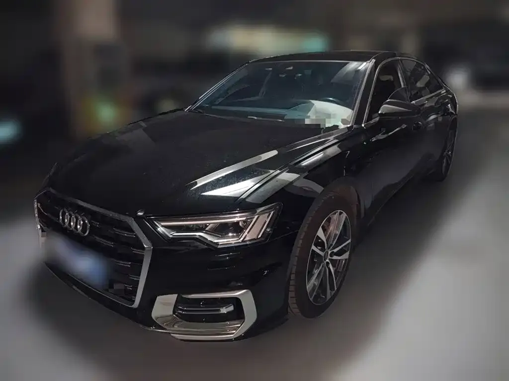Audi A6L — фото 1