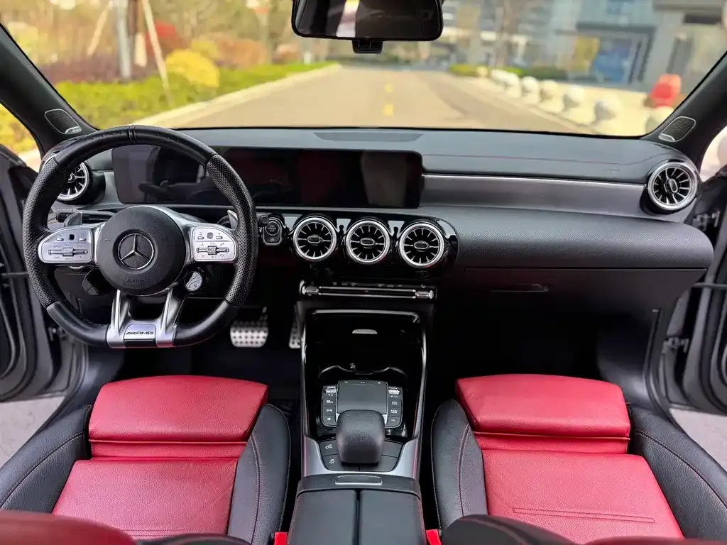 Mercedes-Benz A-Class AMG — фото 8
