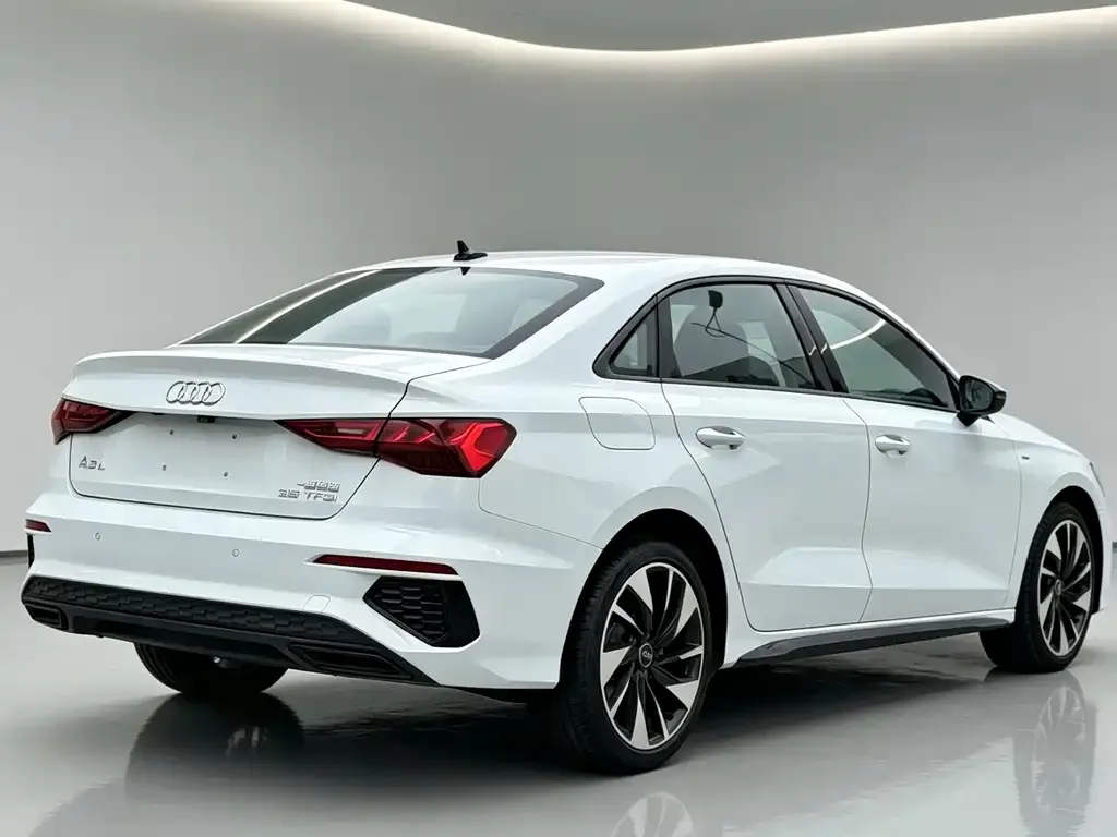 Audi A3 — фото 7