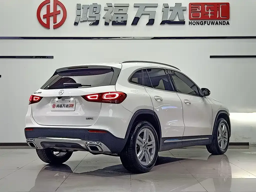 Mercedes-Benz GLA — фото 7