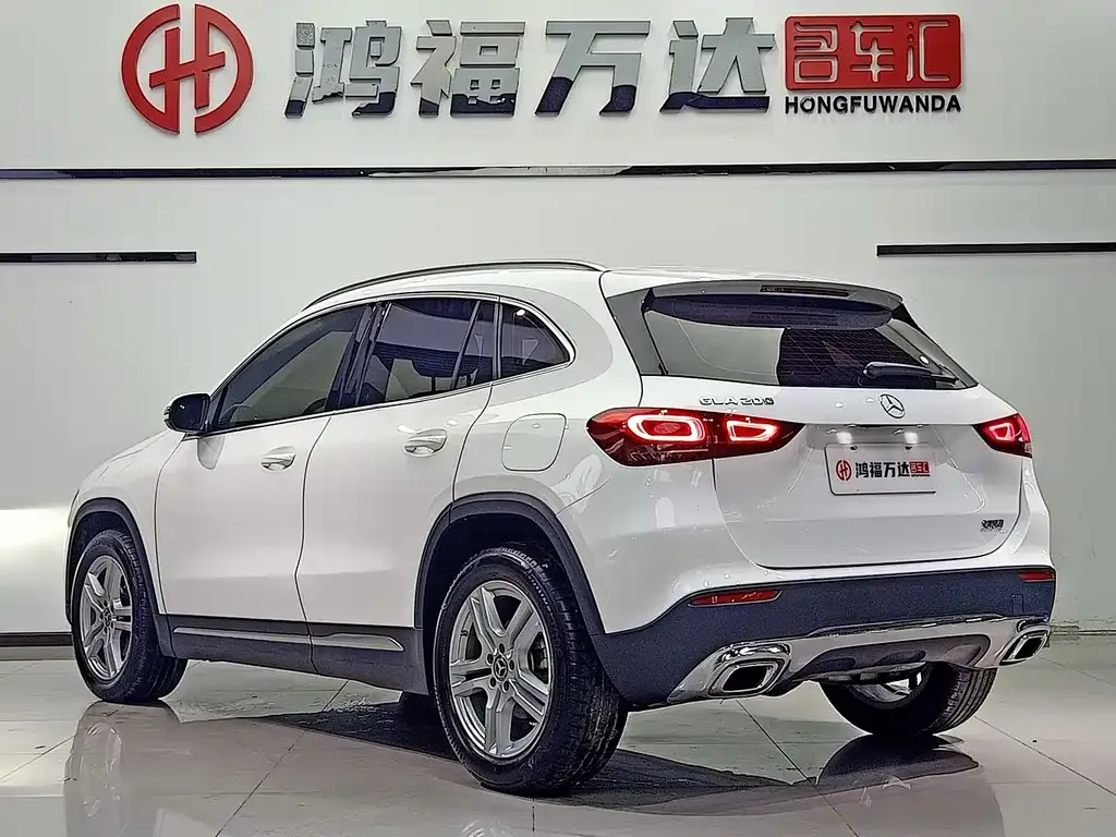 Mercedes-Benz GLA — фото 10