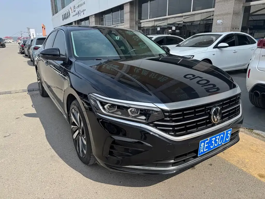 Volkswagen Passat — фото 5