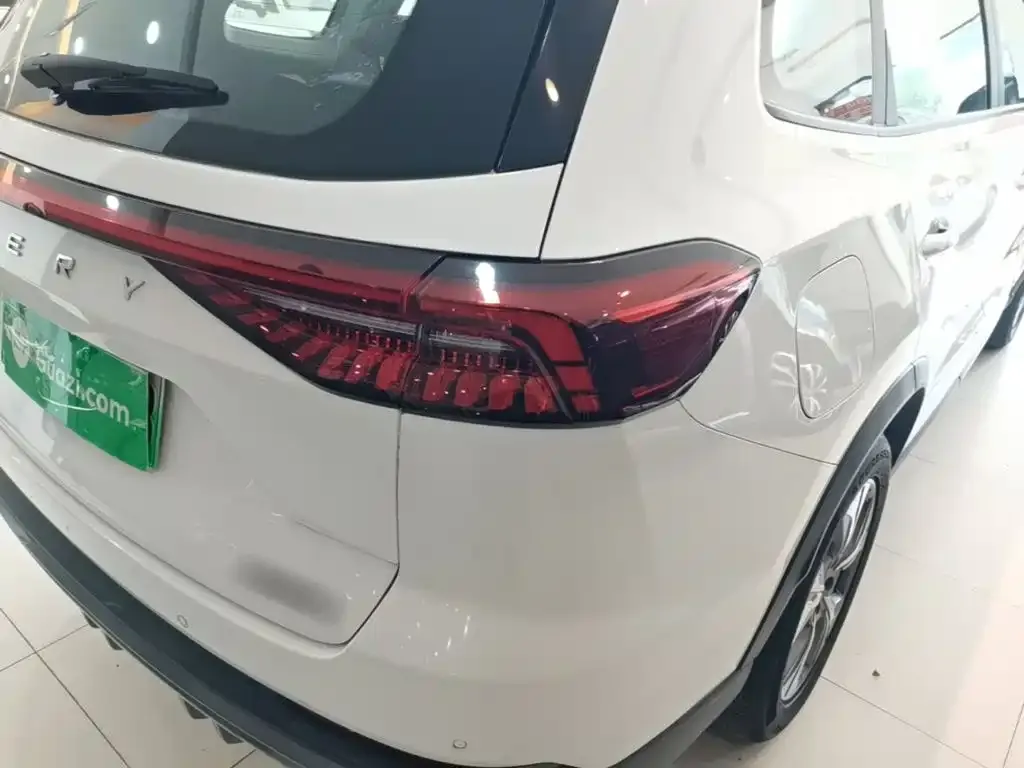 Chery Tiggo 8 PRO NEV — фото 7