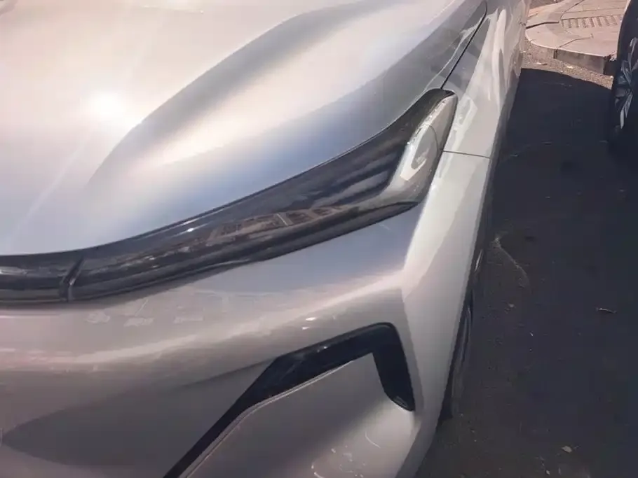Geely Galaxy Xingjian 7 — фото 3