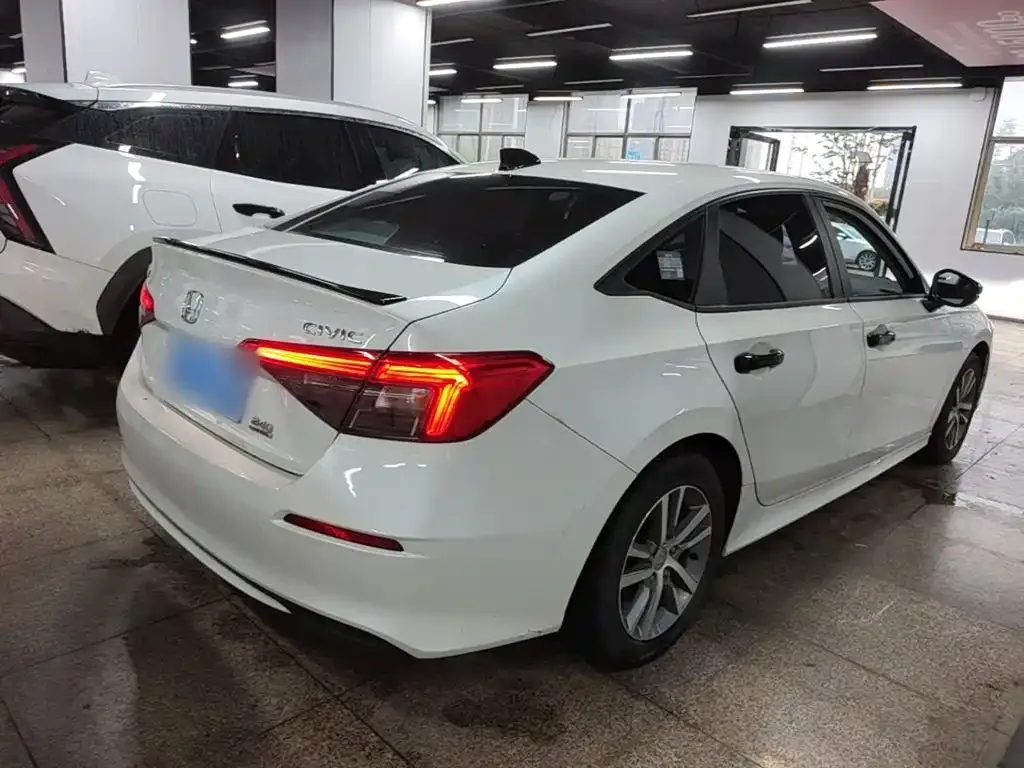 Honda Civic — фото 3