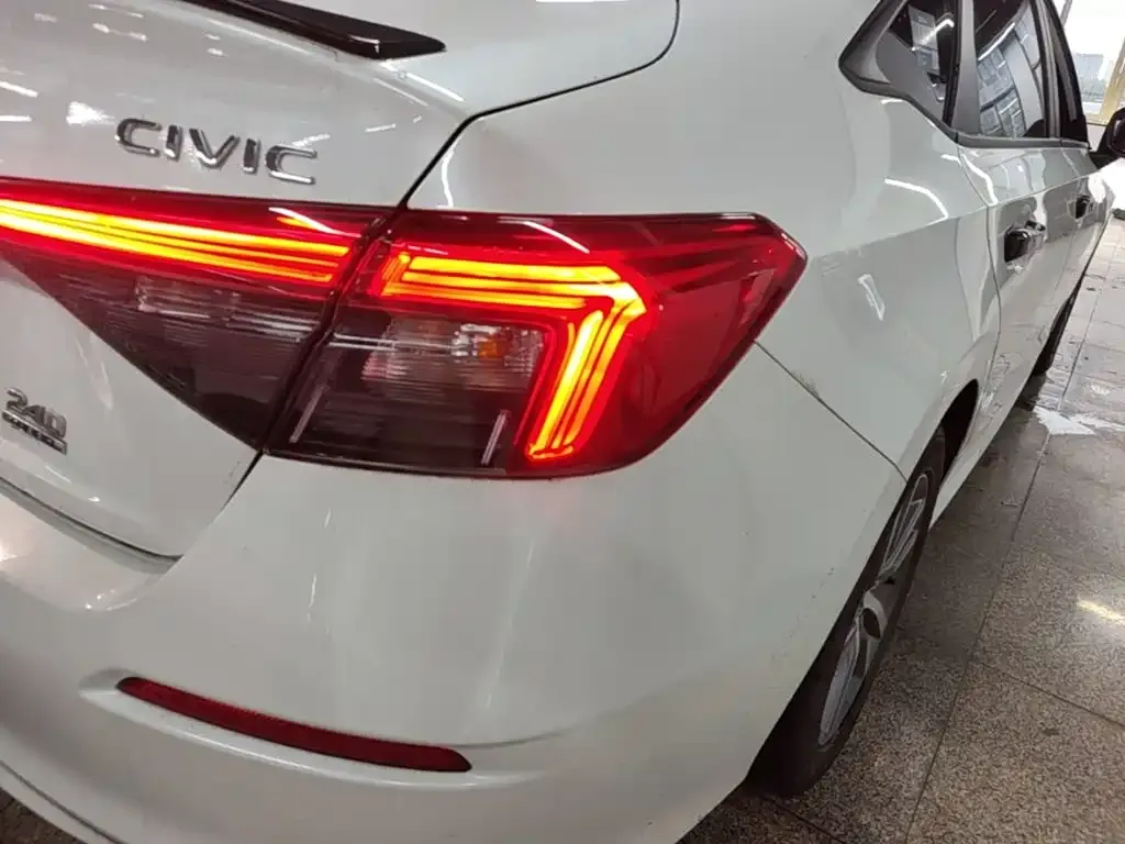 Honda Civic — фото 9