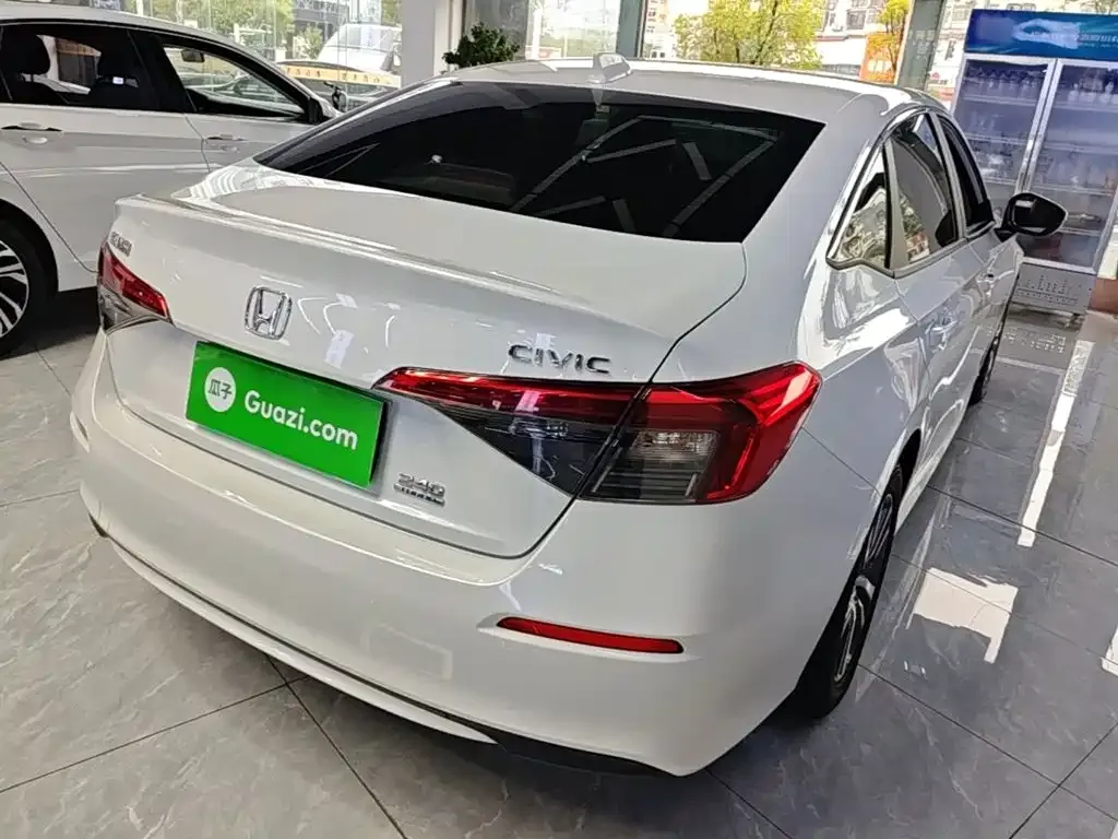 Honda Civic — фото 4