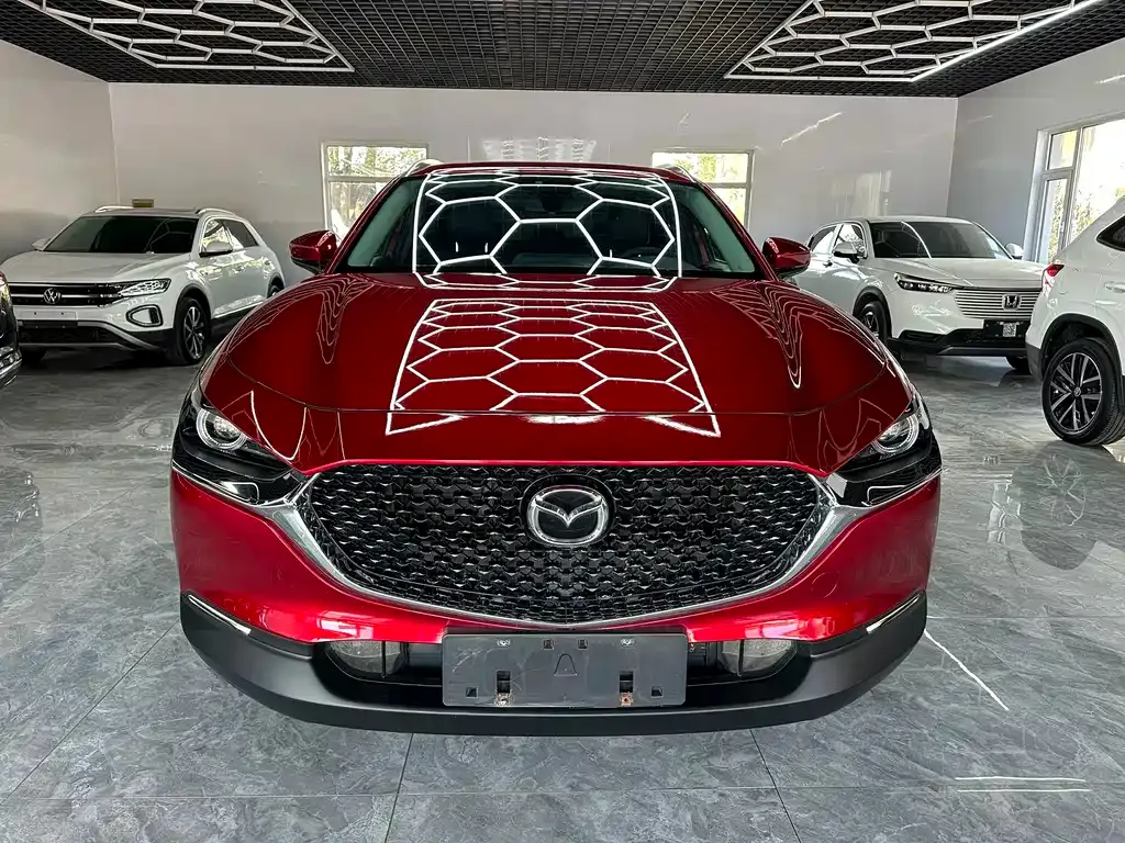 Mazda CX-30 — фото 1