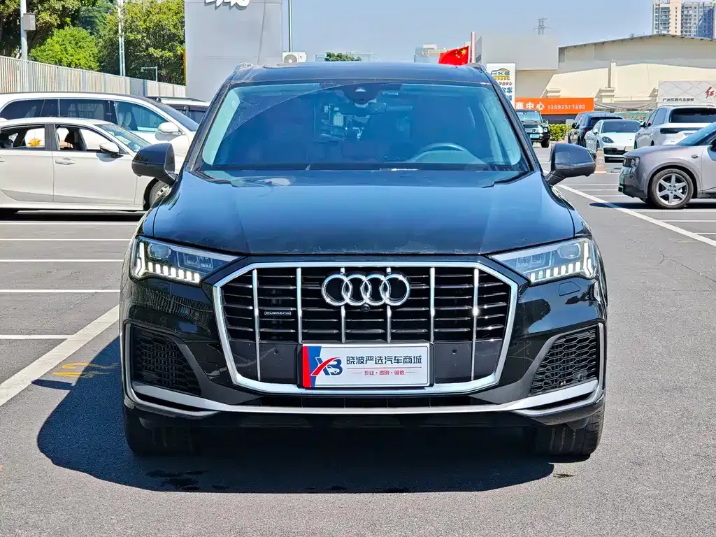 Audi Q7 — фото 6