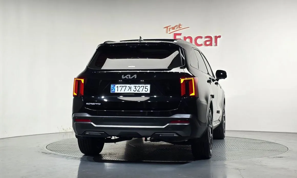 Kia Sorento — фото 9
