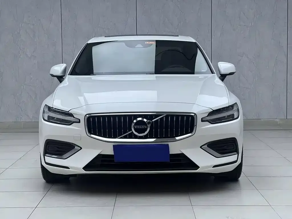 Volvo S60 — фото 2