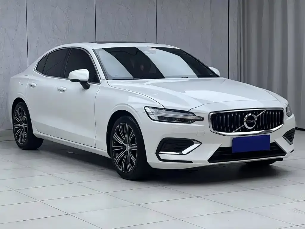 Volvo S60 — фото 3